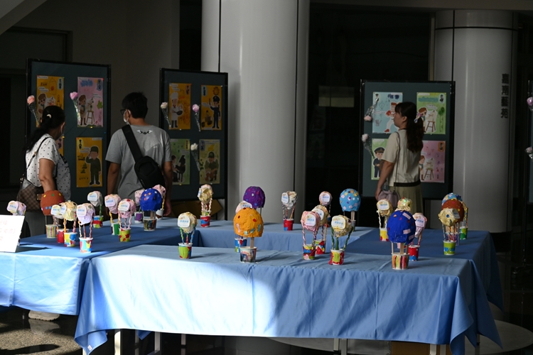 LINE_ALBUM_7.12畢業典禮_250714_183