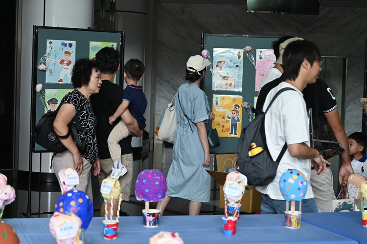 LINE_ALBUM_7.12畢業典禮_250714_201