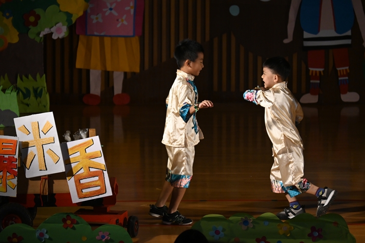 LINE_ALBUM_7.12畢業典禮_250714_1