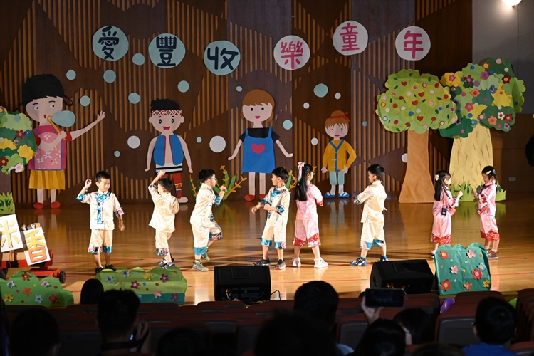 LINE_ALBUM_7.12畢業典禮_250714_3