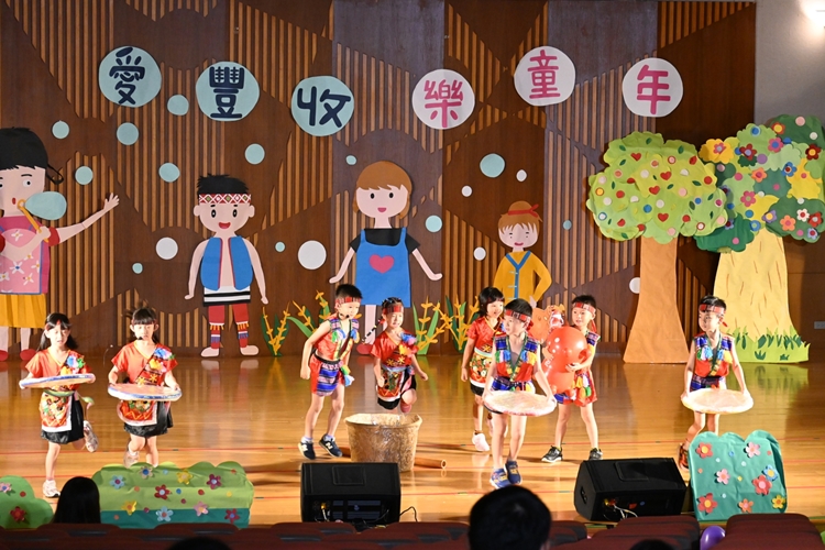 LINE_ALBUM_7.12畢業典禮_250714_236